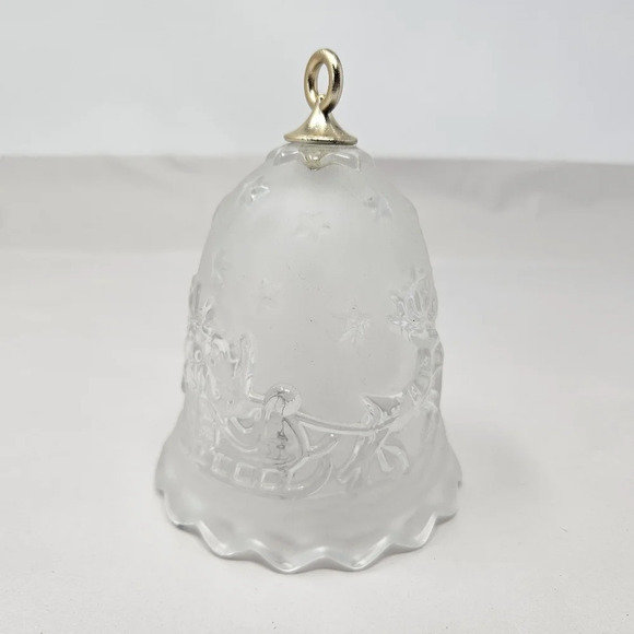 Vtg Mikasa Christmas Frosted Glass Holiday Bell Santa, Reindeer & Sled Gift - Picture 4 of 8